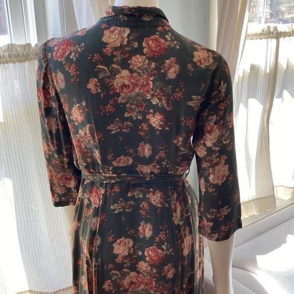 April Cornell soft floral rayon shirtwaist dress with waist tie Small - Picture 7 of 15